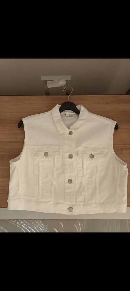 Witte gilet / bodywarmer (40) nieuw, Kleding | Dames, Bodywarmers, Ophalen of Verzenden, Nieuw, Maat 38/40 (M), Wit