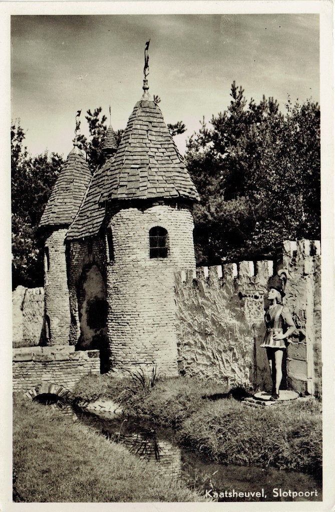 Ansichtkaart Kaatsheuvel Slotpoort, Verzenden, 1940 tot 1960, Gelopen, Noord-Brabant