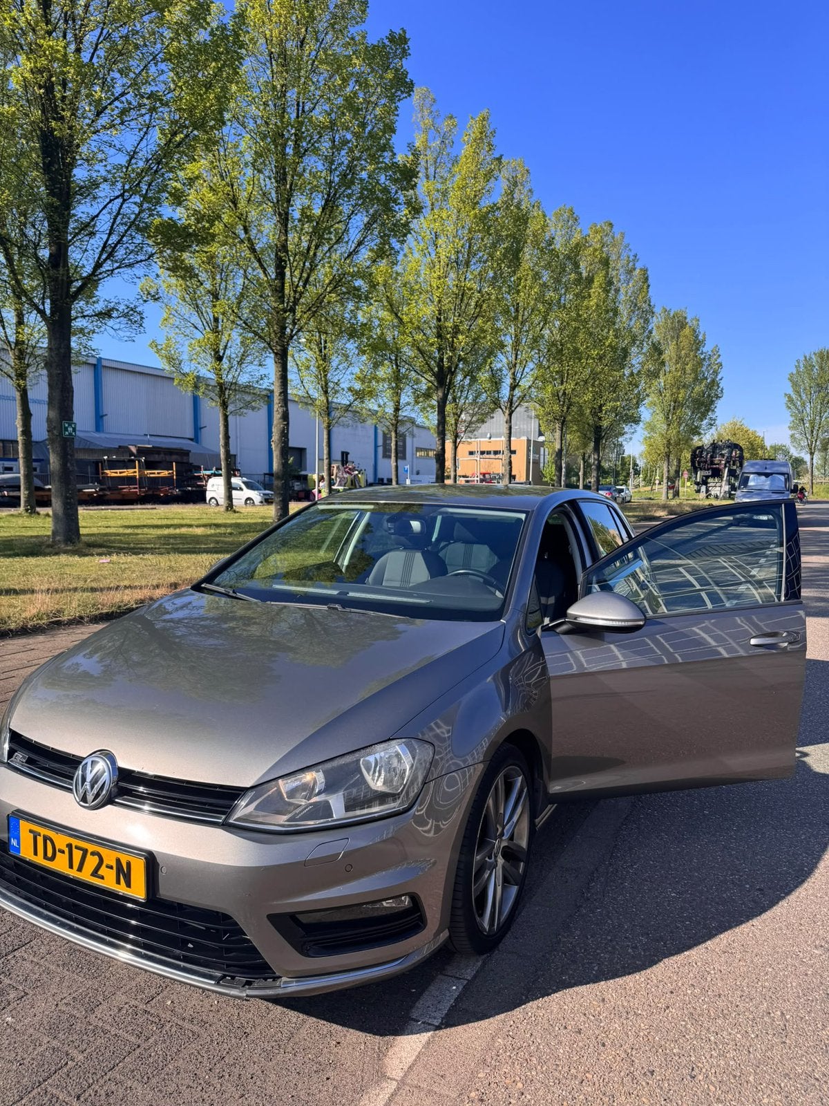 Volkswagen Golf 1.4 TSI 125pk 7-DSG 5D 2016 Grijs, Dealer onderhouden, Zwart, 4 cilinders, 1395 cc