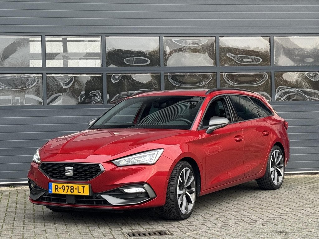 SEAT LEON SPORTSTOURER 1.5 TSI FR BUSINESS INTENSE I SCHUIFD, Auto's, Seat, Voorwielaandrijving, 4 cilinders, Leon, Origineel Nederlands