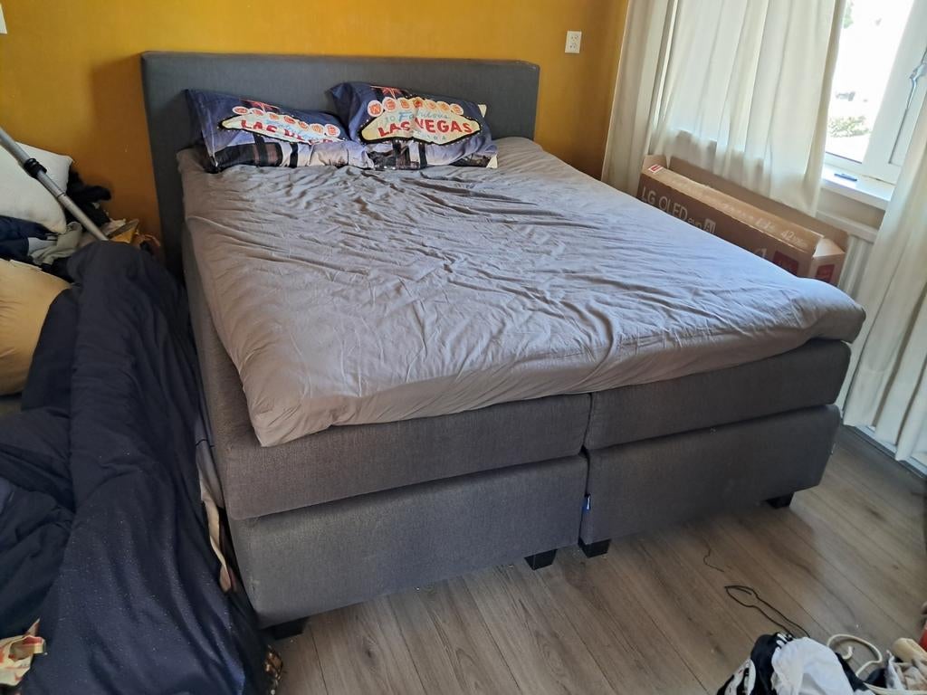 Karlsson Tweepersoons Boxspring - Grijs, Ophalen, Gebruikt, Tweepersoons, 200 cm