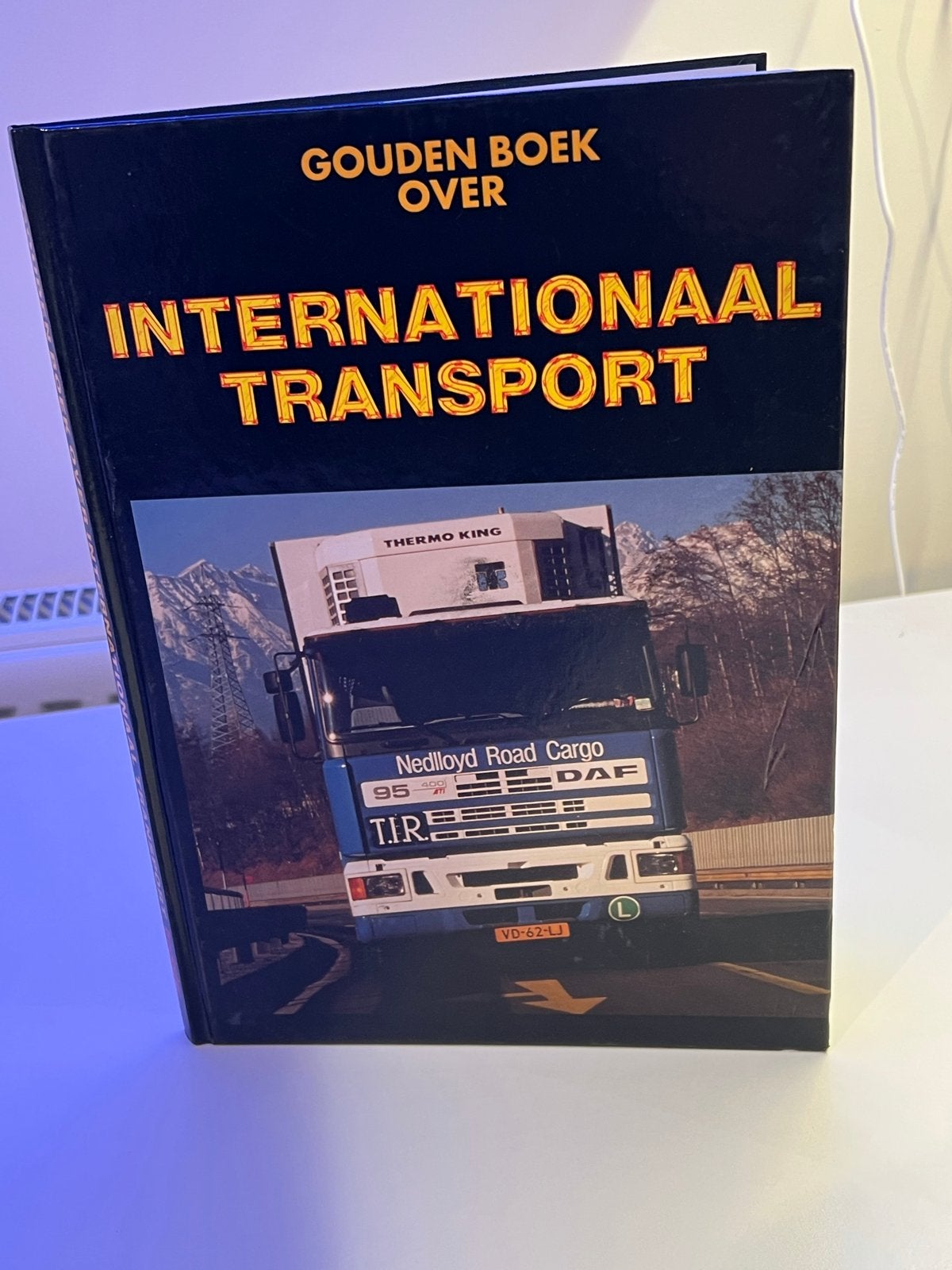 Gouden Boeken: Internationaal Transport, Trucking, Truckmerk, Ophalen of Verzenden, Zo goed als nieuw, Vrachtwagen