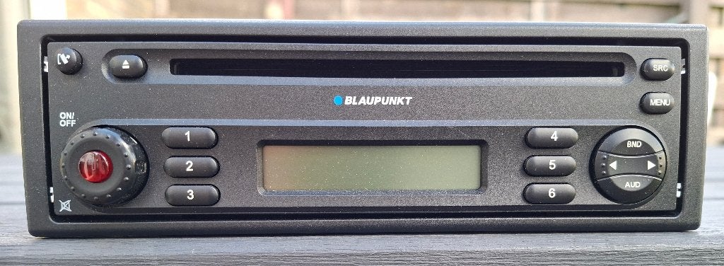 Autoradio CD MP3 Blaupunkt - Dacia Logan MCV I / Sandero I, Auto diversen, Ophalen of Verzenden, Gebruikt