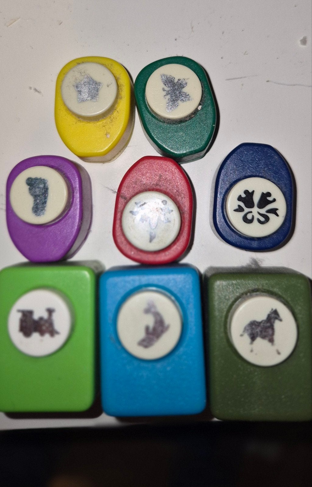 Set van 7 diverse ponsen voor knutselprojecten, Gebruikt, Meerkleurig, Ophalen of Verzenden, Kunststof