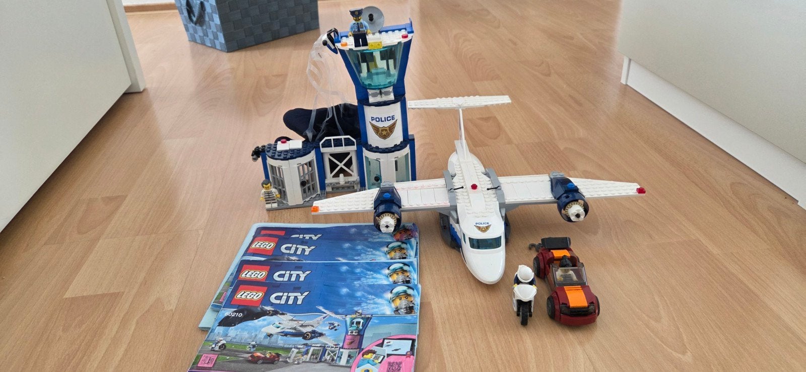 Lego city 60210 met boekjes, Ophalen of Verzenden, Actiefiguurtje
