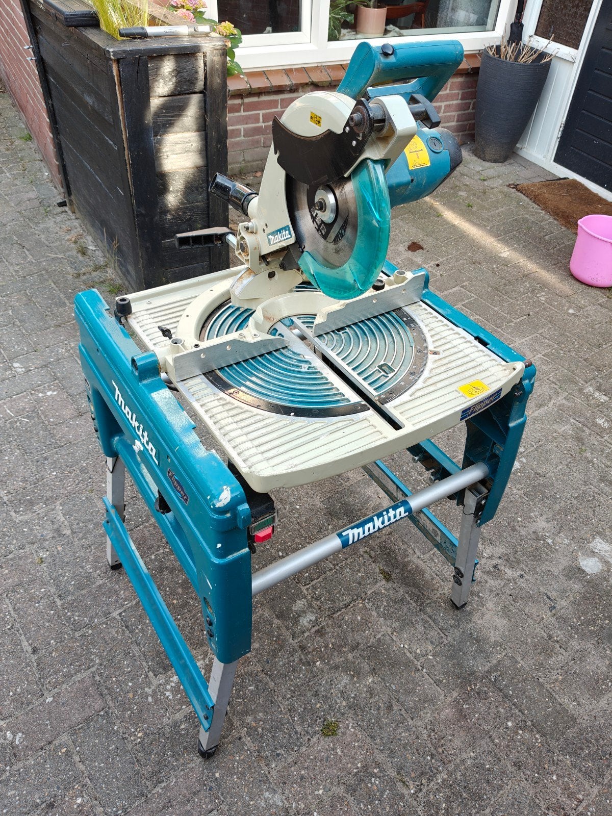 Makita FL1000 (FLIPPER) met M-box, Doe-het-zelf en Verbouw, Gereedschap | Zaagmachines, Gebruikt, Afkortzaag, 1200 watt of meer