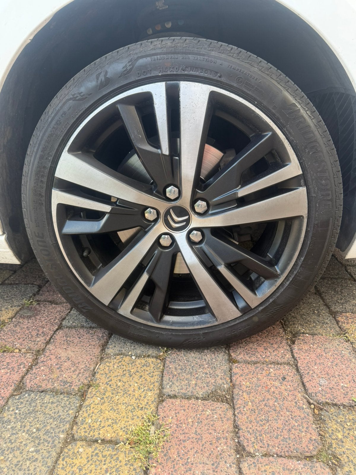 Peugeot  velgen 18 inc met zomer banden  5x108, Ophalen, 18 inch, 215 mm, Velg(en)