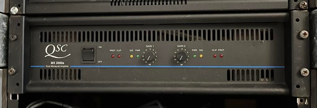 QSC 2000a, two chanel power amp, Ophalen of Verzenden, Zo goed als nieuw, Audio