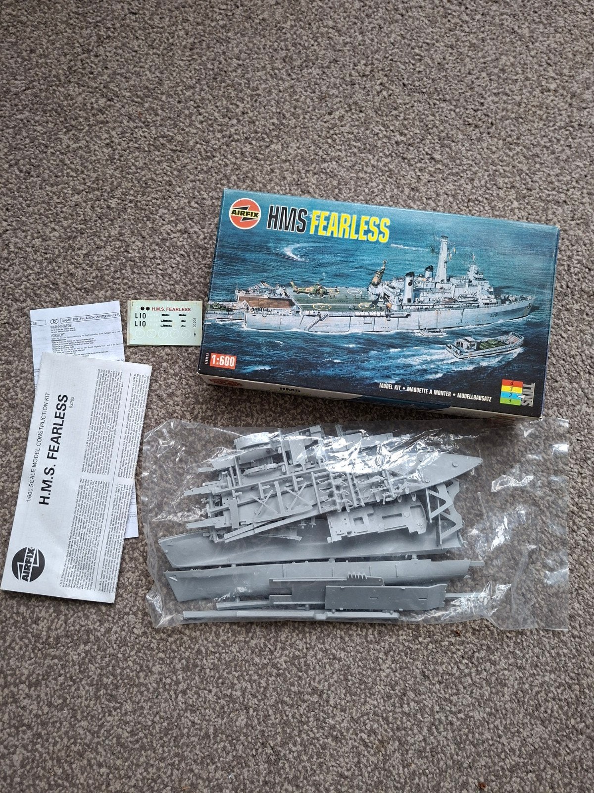 HMS FEARLESS, Ophalen of Verzenden, Zo goed als nieuw, 1:200 of kleiner, Airfix