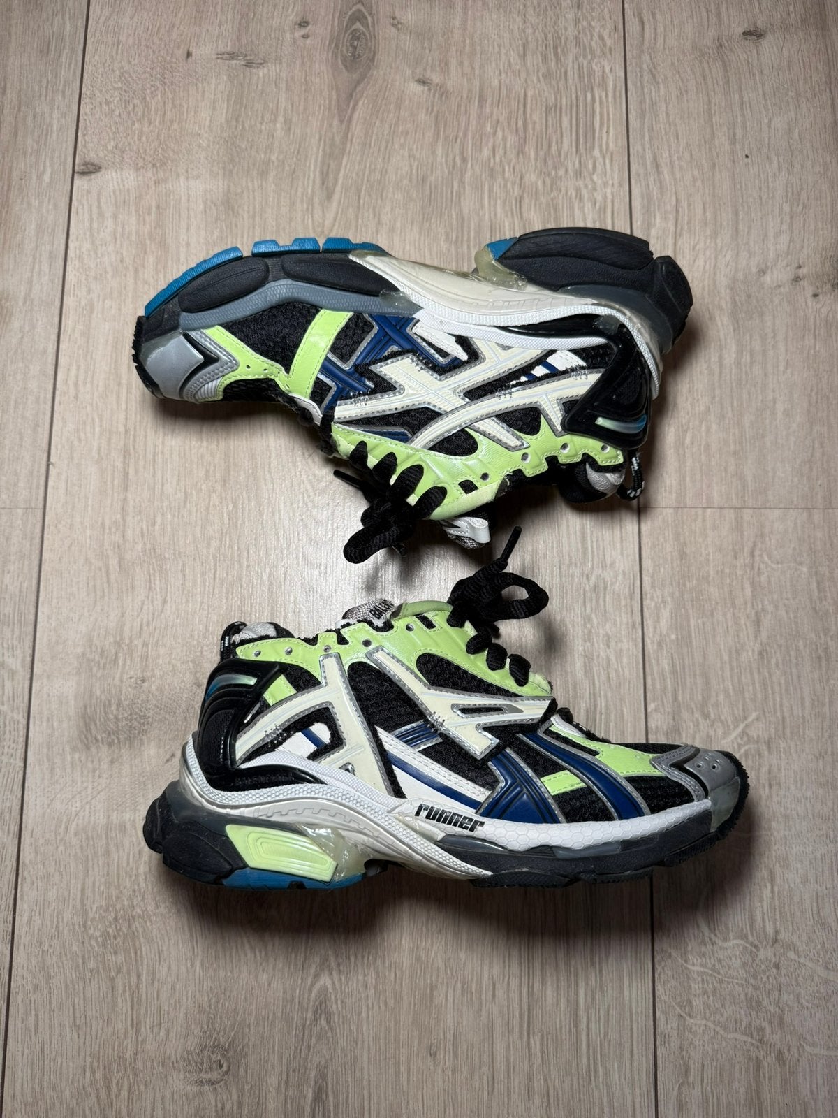 Balenciaga Runners, Ophalen, Zwart, Sneakers of Gympen, Zo goed als nieuw