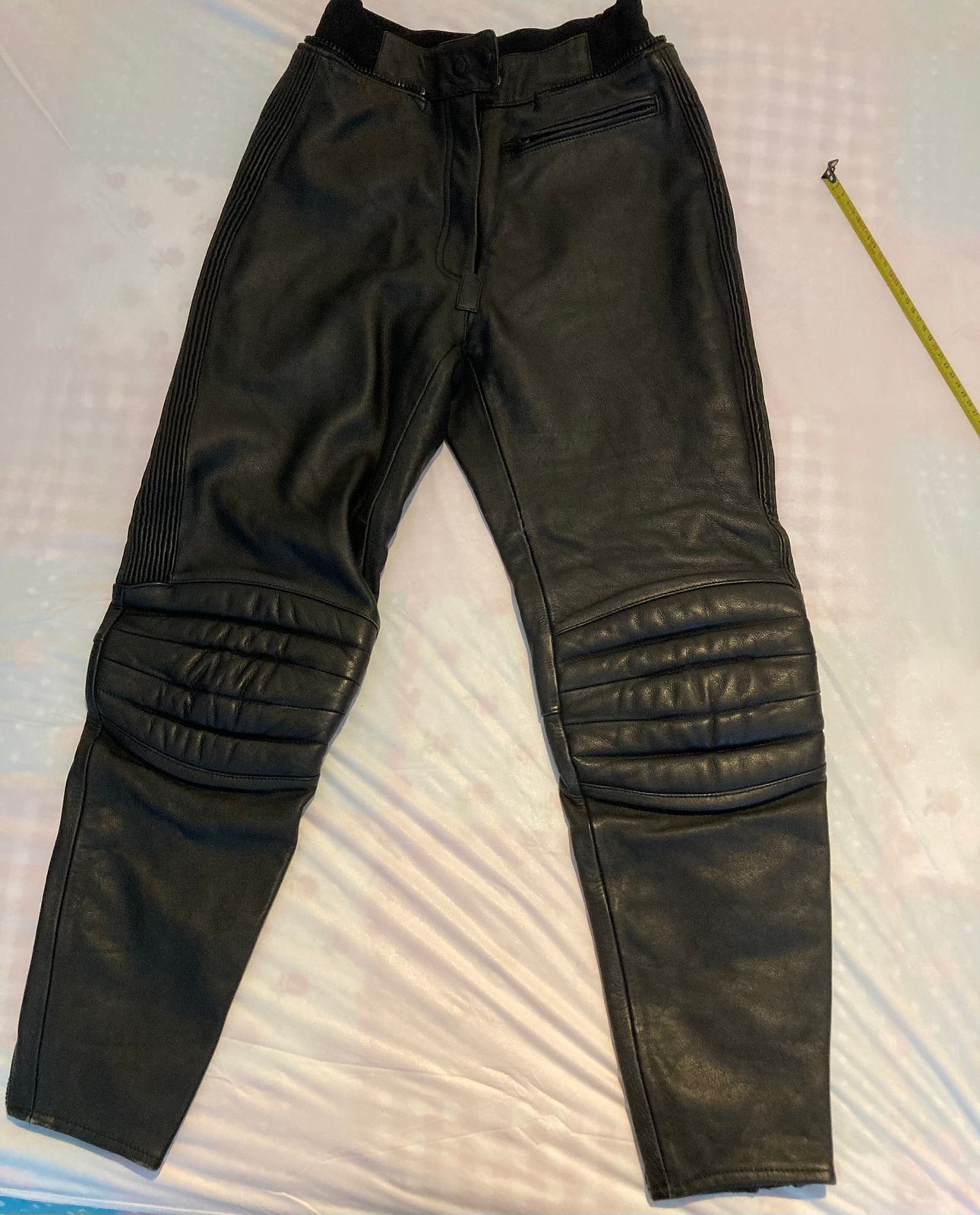 Motorbroek leer merk Damen, mt 42, Motoren, Kleding | Motorkleding, Ophalen of Verzenden, Tweedehands, Broek | leer