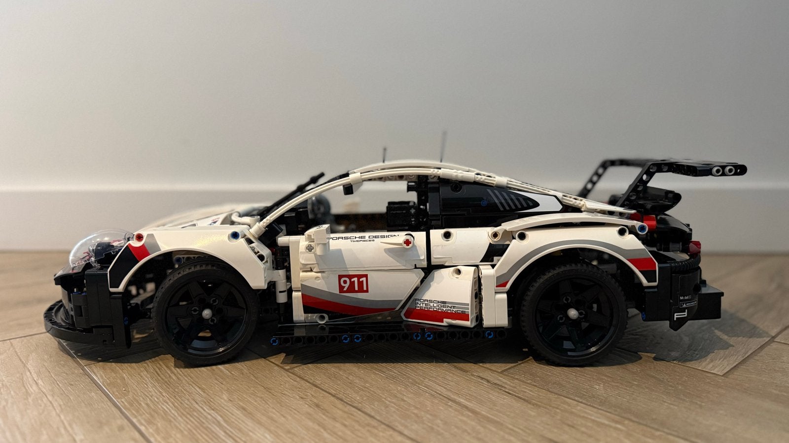 Lego Technic Porsche 911 RSR (42096) - Zo goed als nieuw