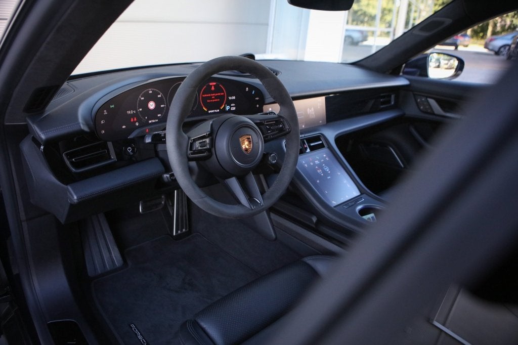 Porsche Taycan Sport Turismo GTS 93,4 kWh | PCCB | Burmester, Auto's, Automaat, 0 cilinders, 194 min, 71 kWh