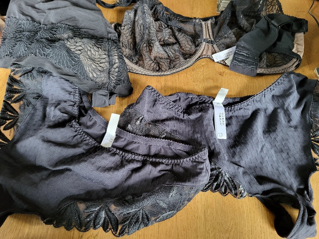 zwarte zgan set Prima donna 95H en 3 slips 48, Prima Donna, Ophalen of Verzenden, Zwart, BH