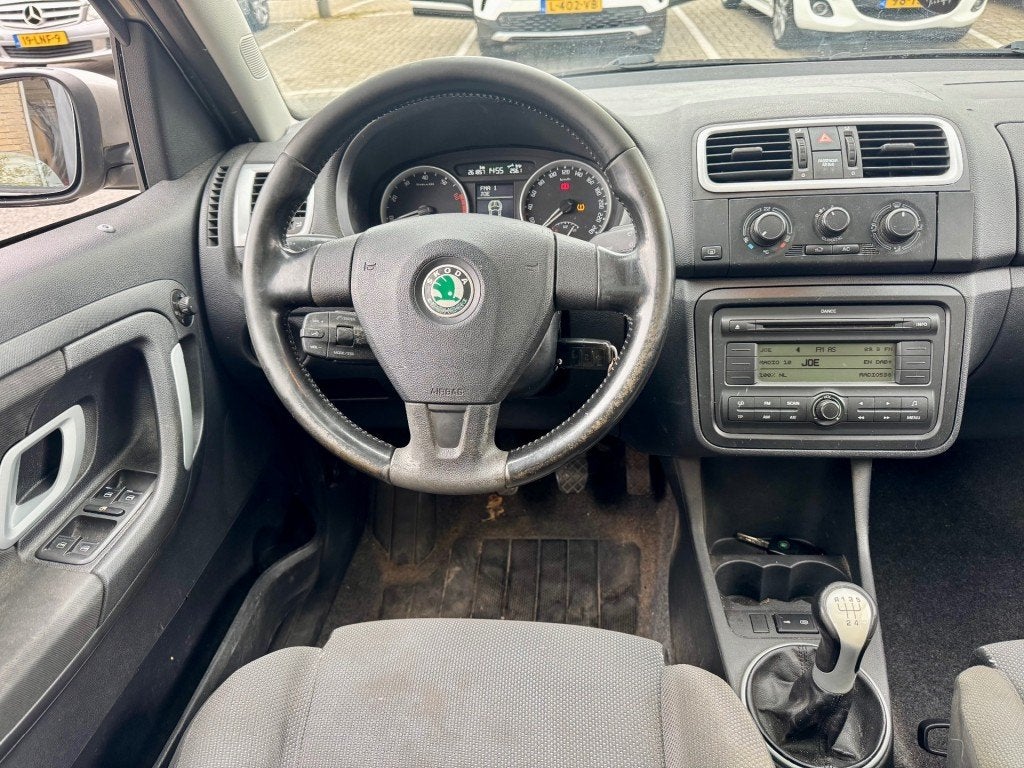 Skoda ROOMSTER 1.4-16V Ambiente AIRCO PANORAMA LMV NAP APK 9, Auto's, Voorwielaandrijving, Gebruikt, 4 cilinders, Elektrische ramen