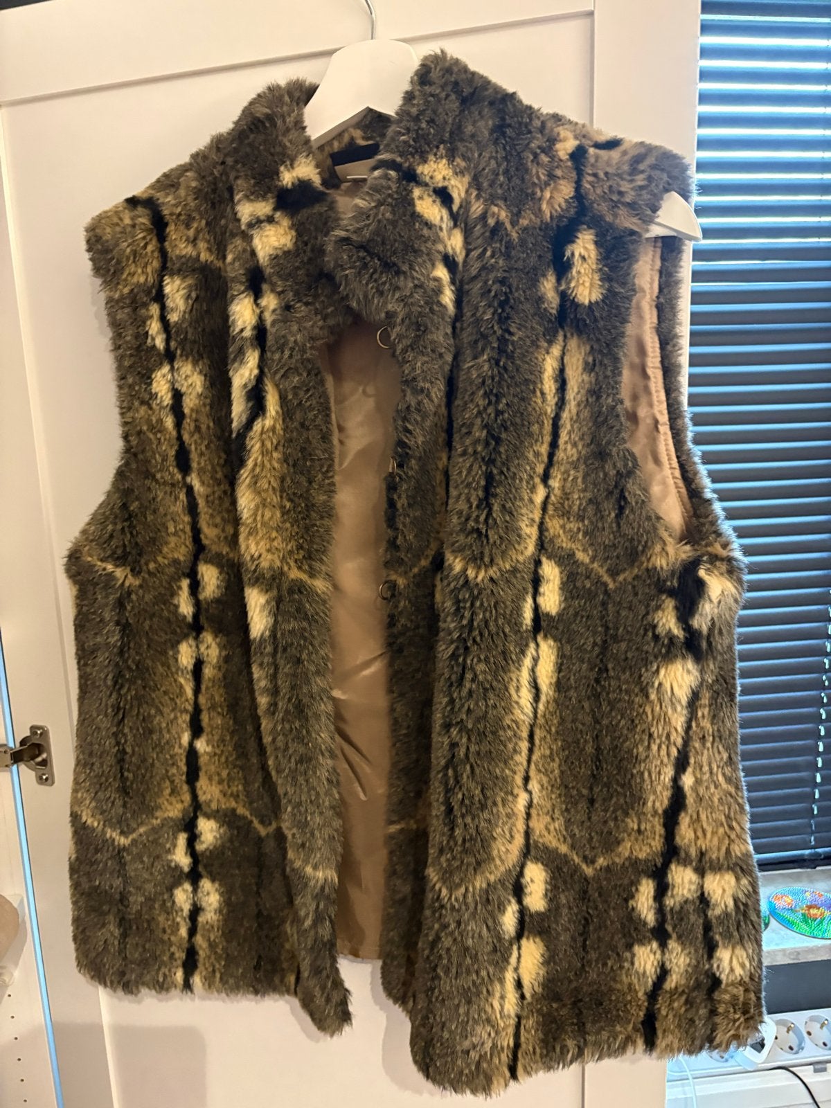 Bodywarmer van nep bont - Maat 44 - Zo goed als nieuw, Ophalen of Verzenden, Zo goed als nieuw, Maat 42/44 (L), Bruin
