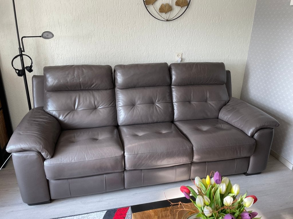 Luxe Leren Goossens Bankstel (3+2-z) taupe met 2 Relaxunits, Huis en Inrichting, Ophalen, Zo goed als nieuw, Rechte bank, Tijdloos