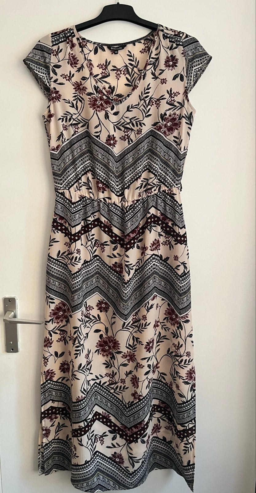 MS Mode Jurk met bloemenprint en zigzagpatroon, Maat 38/40 (M), Beige, Ophalen of Verzenden, Zo goed als nieuw