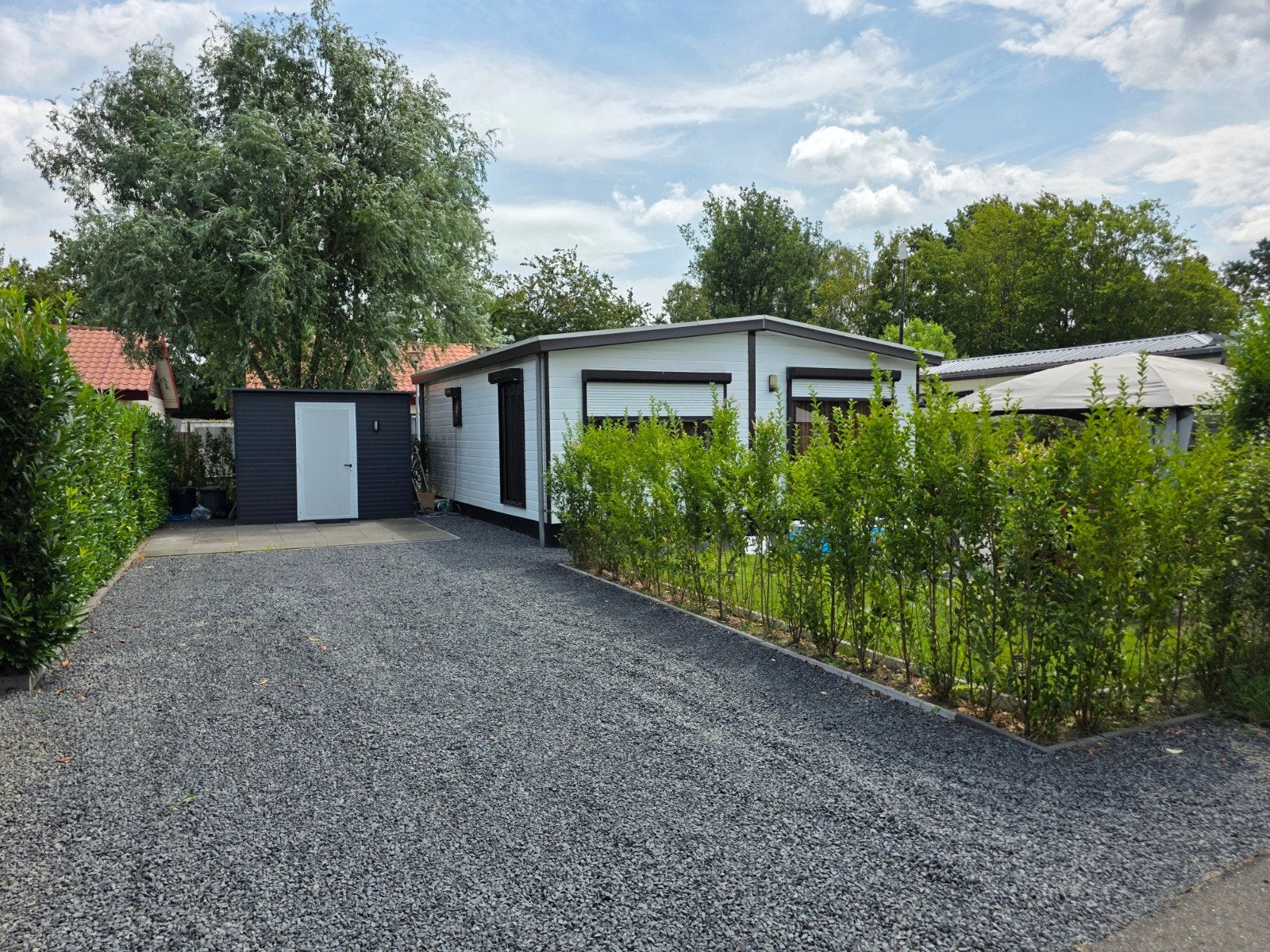 Sfeervolle dubbele chalet op ruime kavel, Camping De Byvanck, Caravans en Kamperen