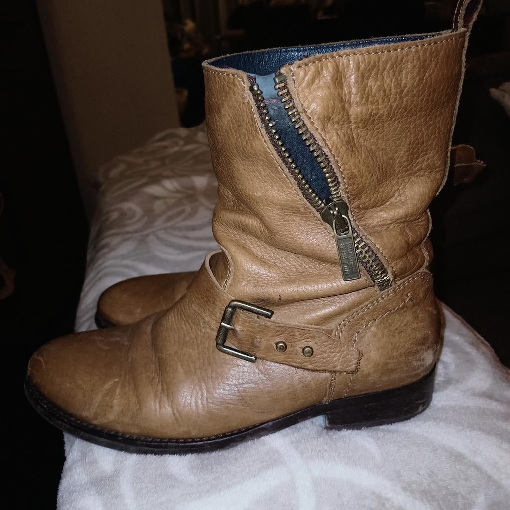 Tommy hilfiger denim bruine leren laarsjes 38., Bruin, Lage of Enkellaarzen, Ophalen of Verzenden, Gedragen