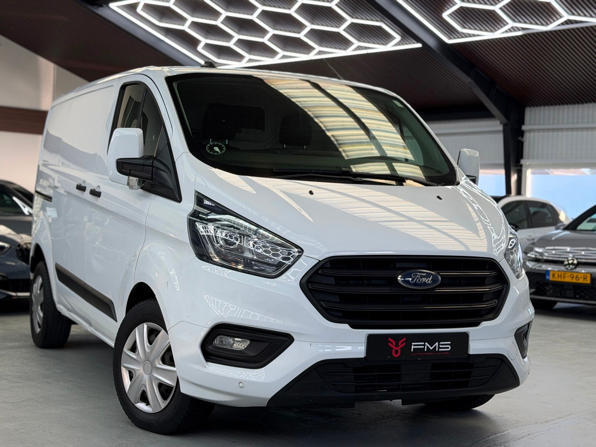 Ford Transit Custom 340 1.0 EcoBoost L1H1 PHEV Trend, Auto's, Gebruikt, Zwart, Met garantie (alle), Plug-in hybride