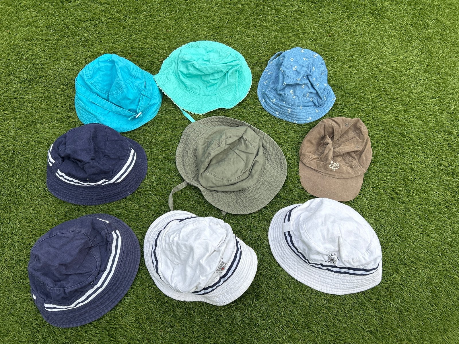 Zomerhoedjes en petje in diverse maten en zonnebril, Kinderen en Baby's, Babykleding | Mutsen, Sjaals en Wanten, Gebruikt, Jongetje of Meisje
