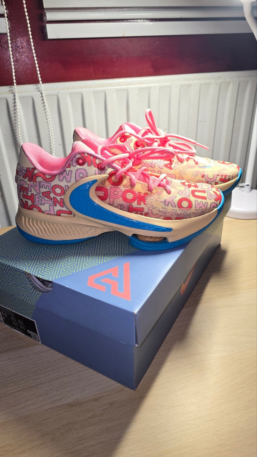 Nike Zoom Freak 4 Roze/Blauw - Maat 38, Nike, Nieuw, Ophalen of Verzenden, Sneakers of Gympen