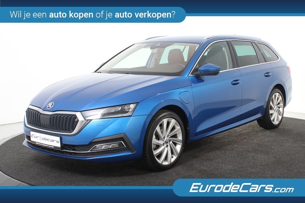 Skoda Octavia Combi 1.4 TSI iV PHEV *1ste Eigenaar*Leer*Navi, Auto's, Skoda, Gebruikt, Blauw, 91 km/l, 1500 kg