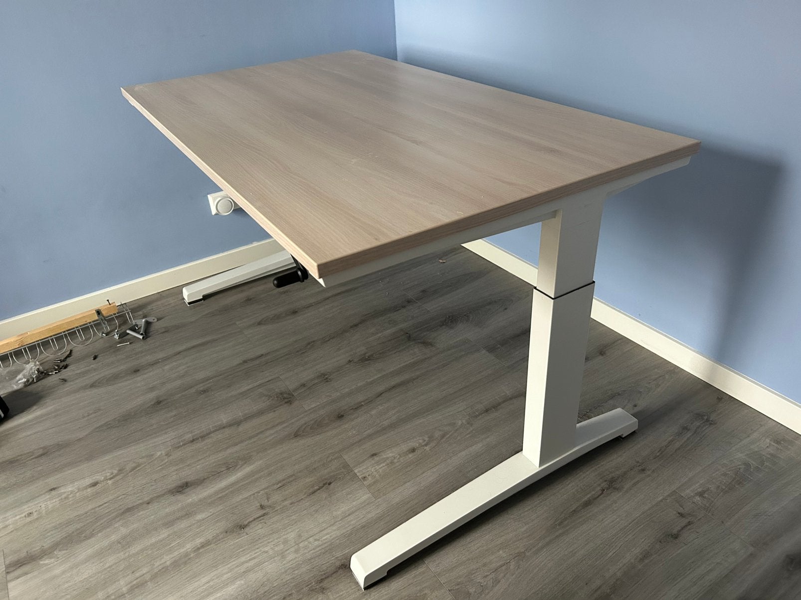 Steelcase bureau, in hoogte verstelbaar 140x80 cm, Ophalen, In hoogte verstelbaar, Zo goed als nieuw, Computerbureau
