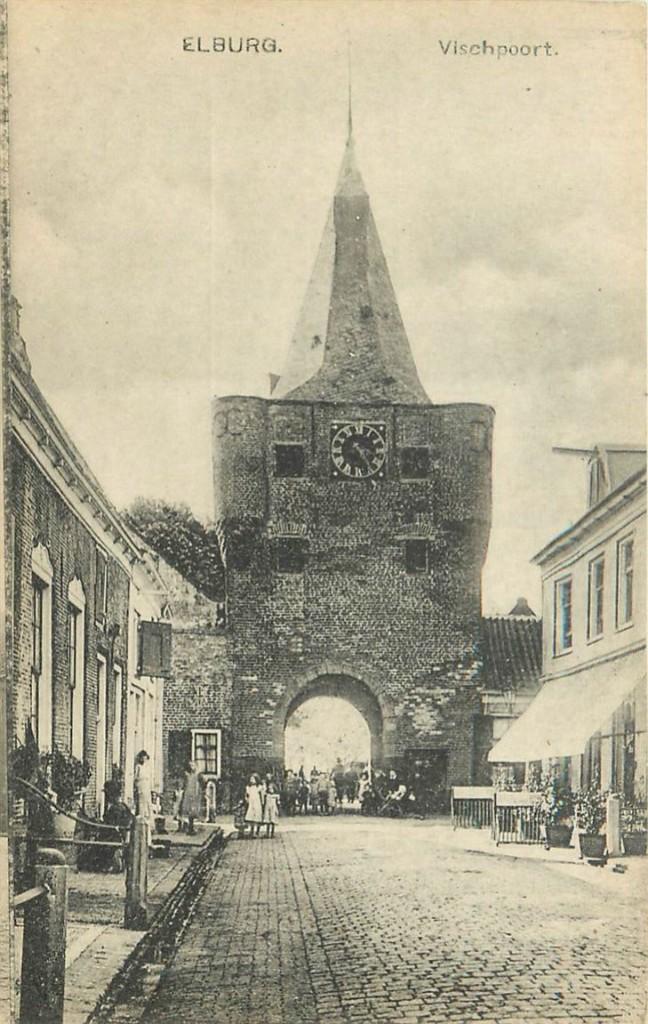 701-214-005 Elburg Vischpoort, Verzenden, Voor 1920, Gelderland