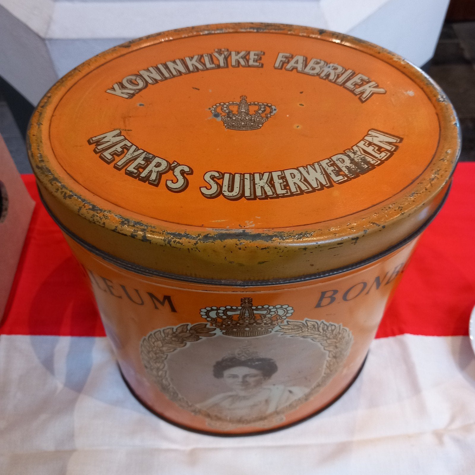 Groot Wilhelmina blik, Verzamelen, Koninklijk Huis en Royalty, Ophalen of Verzenden, Overige typen