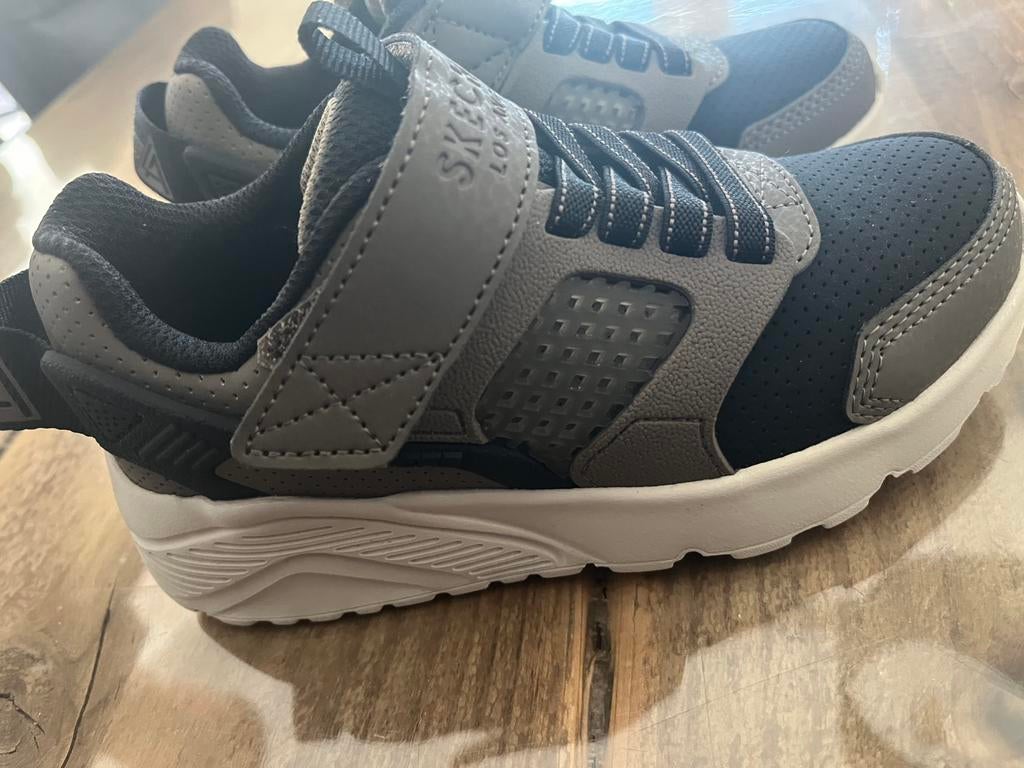 Sketchers maat 27 ongedragen, Ophalen, Zo goed als nieuw