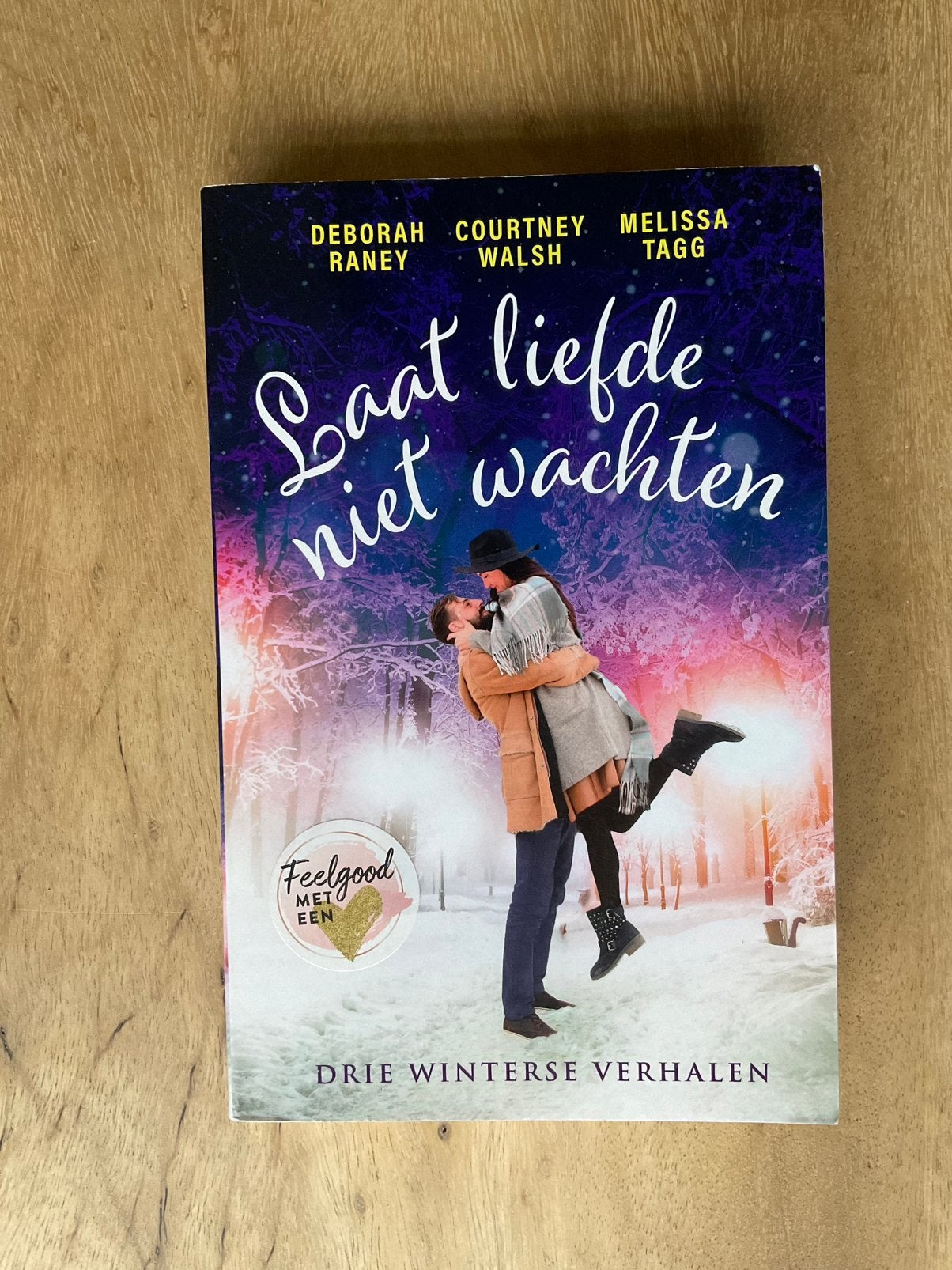 Laat liefde niet wachen - Drie winterse vehalen., Ophalen of Verzenden, Gelezen