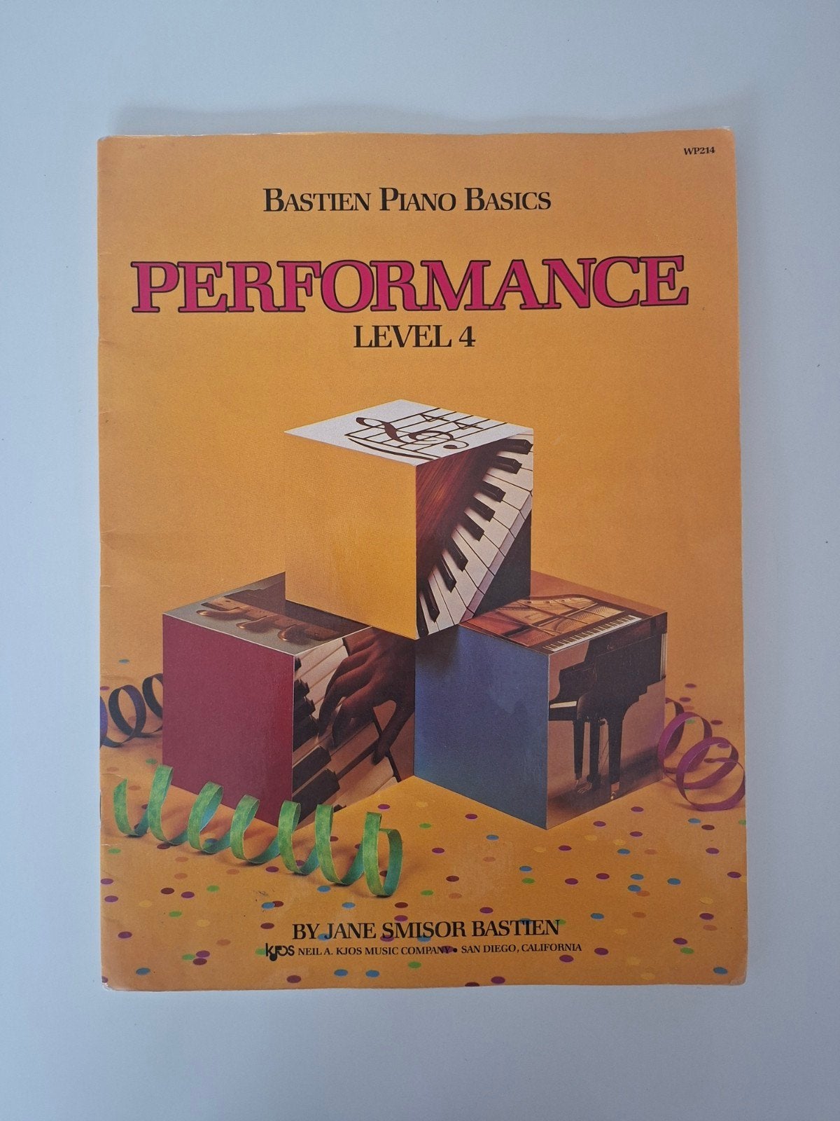 Bastien Piano Basics Performance Level 4 Pianoboek, Gebruikt, Klassiek, Les of Cursus, Ophalen of Verzenden