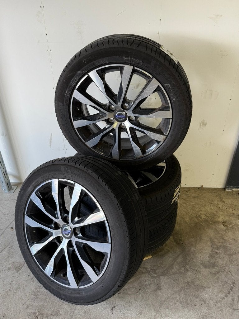 17'' Rodinia - V60 - Michelin Primacy - 215/50 R17