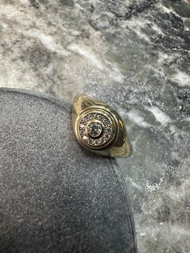 14k Gouden Ring met Zirkonia - Elegant en Tijdloos, Sieraden, Tassen en Uiterlijk, Bedels, Ophalen of Verzenden, Nieuw