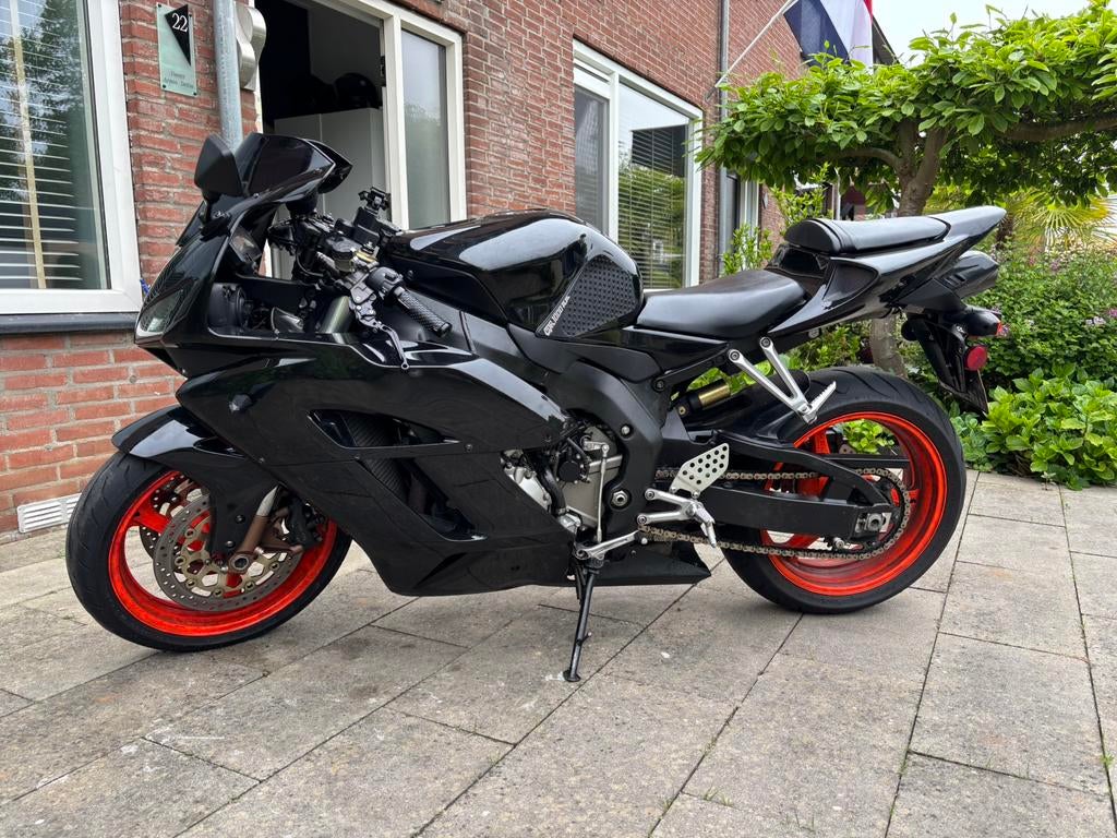 Honda CBR Fireblade 1000 RR 2004, Motoren, Motoren | Honda, Sportuitlaat, 4 cilinders, Gebruikt, Super Sport