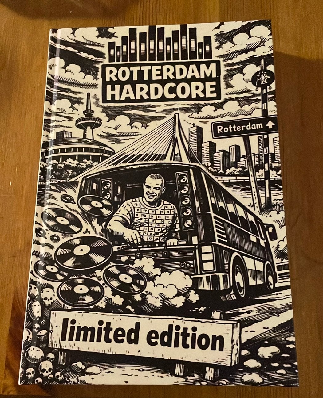Rotterdam hardcore limited edition. Nog nieuw!, Ophalen of Verzenden, Zo goed als nieuw, Artiest