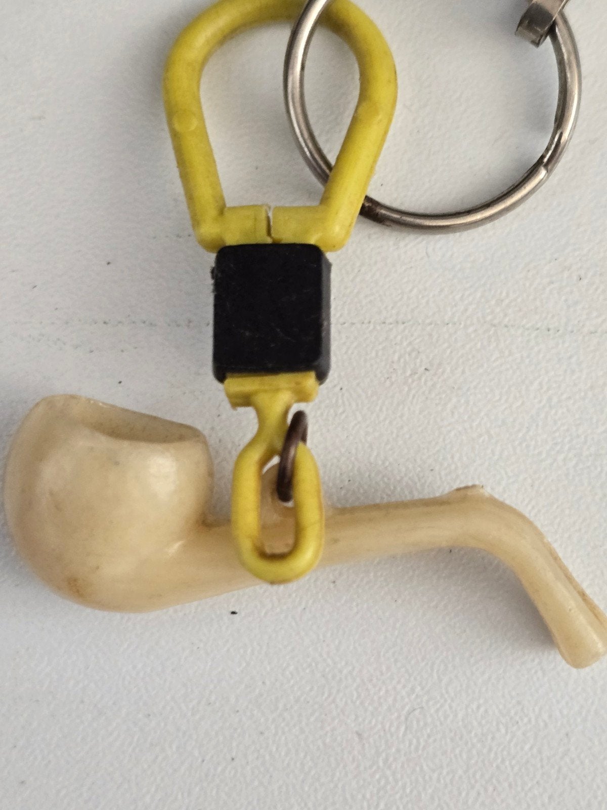 Vintage Sleutelhanger Pijpje - Uniek en Decoratief, Verzamelen, Ophalen of Verzenden, Gebruikt, Overige typen