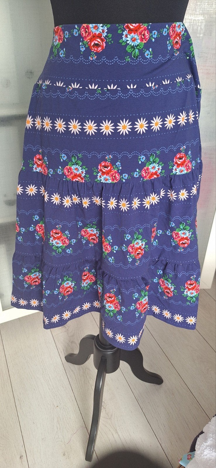 Tante Betsy Ruffle Skirt Vintage Folk Blue Maat XL (44/46), Tante Betsy, Maat 46/48 (XL) of groter, Nieuw, Knielengte
