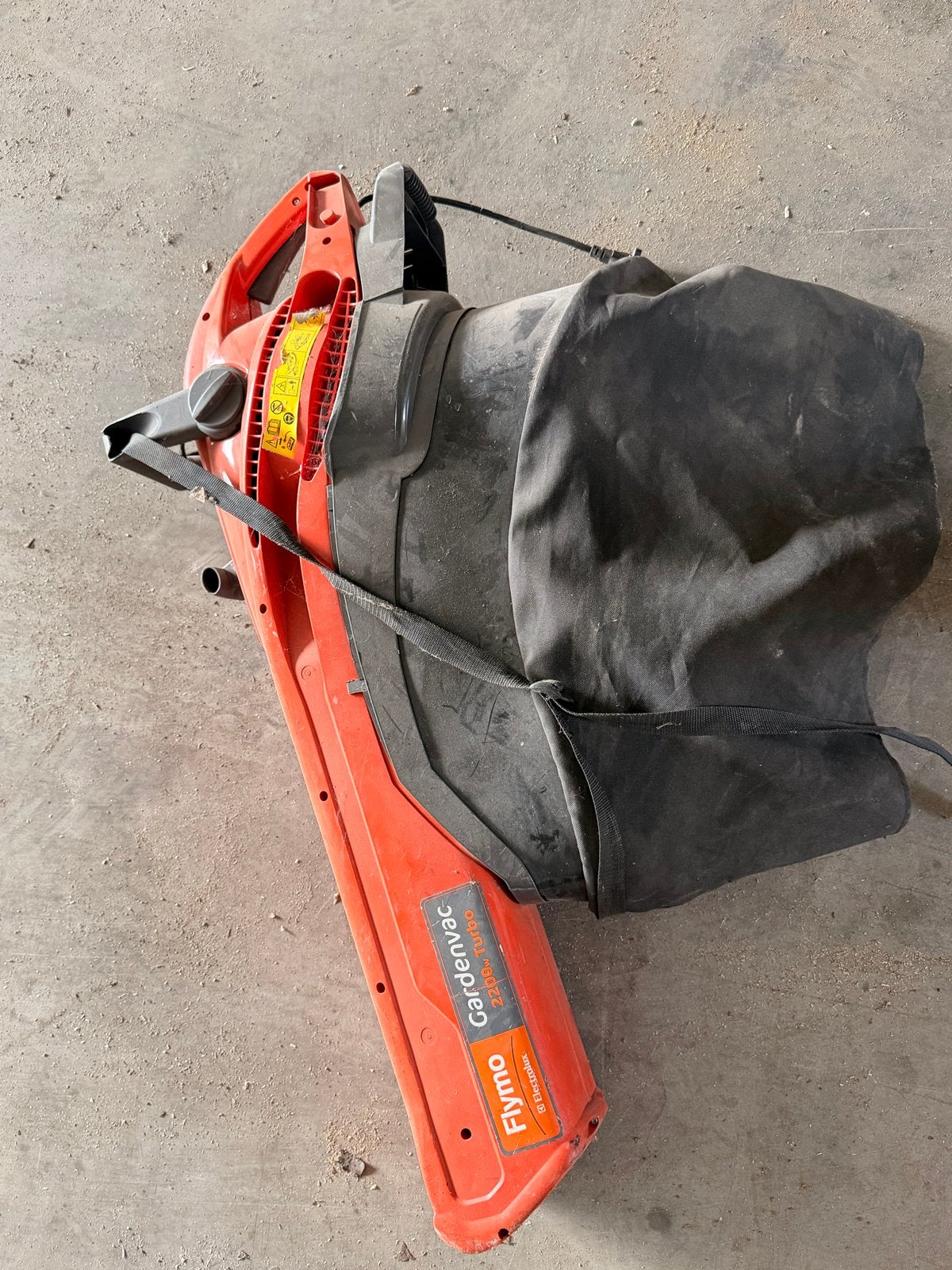 Flymo Gardenvac 2200 Turbo Bladblazer/Bladzuiger, Tuin en Terras, Bladblazers, Ophalen, Gebruikt, Handgedragen, Met opvangzak