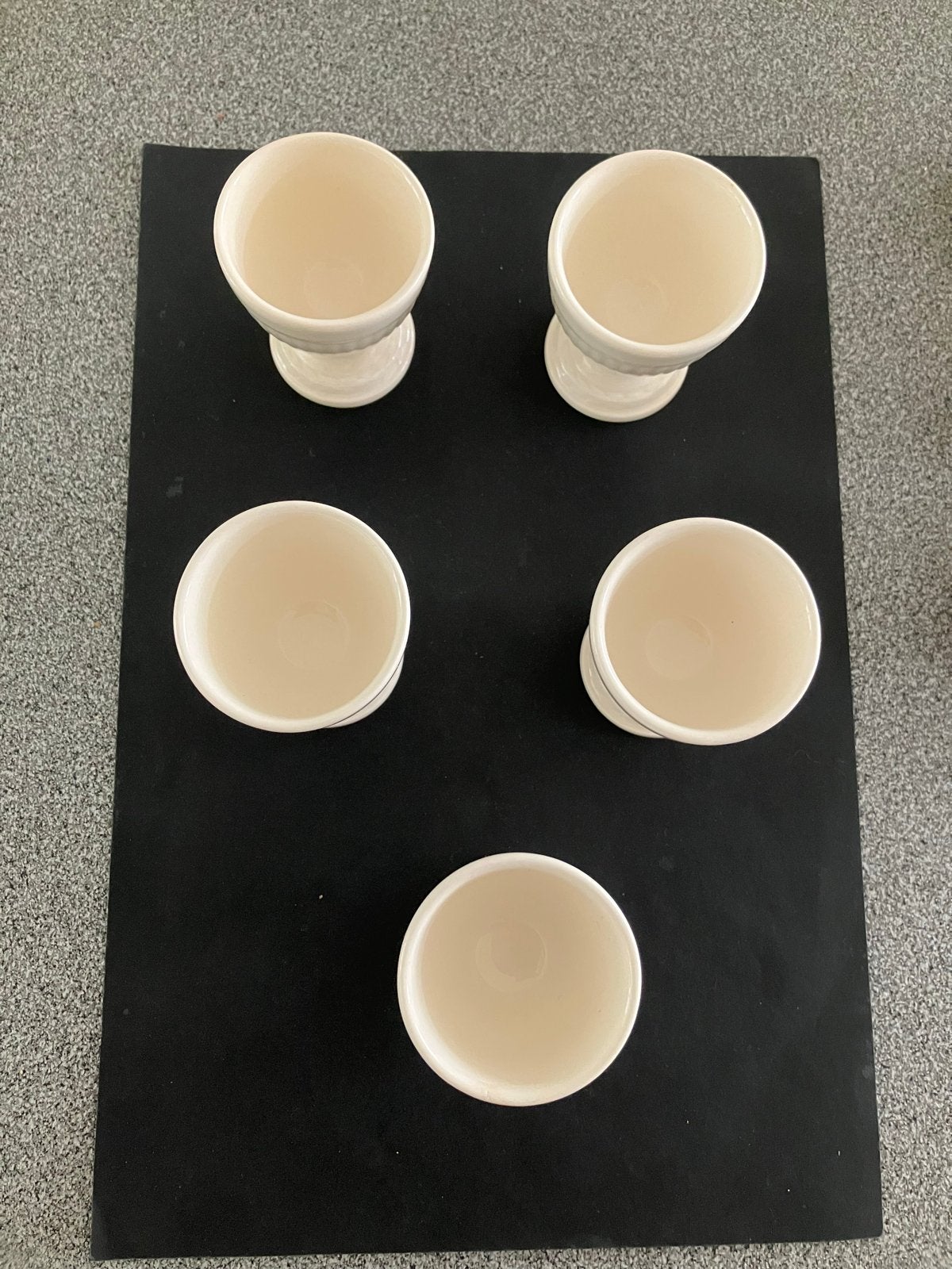 Set van 5 Wedgwood eierdopjes - Made in England, Huis en Inrichting, Keuken | Servies, Klassiek, Overige typen, Nieuw, Ophalen of Verzenden