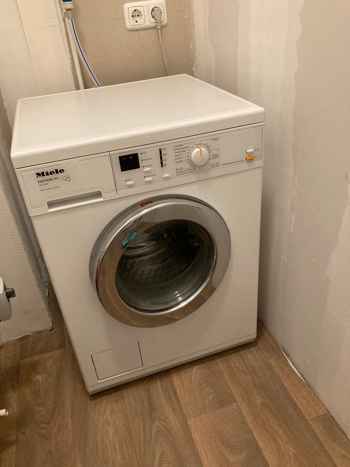 Miele wasmachine 7 kg vulcapaciteit, Ophalen, Gebruikt, Minder dan 85 cm, Voorlader