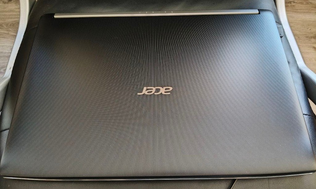 Acer A517-51-57XZ, Gebruikt, Met videokaart, 2 tot 3 Ghz, Qwerty