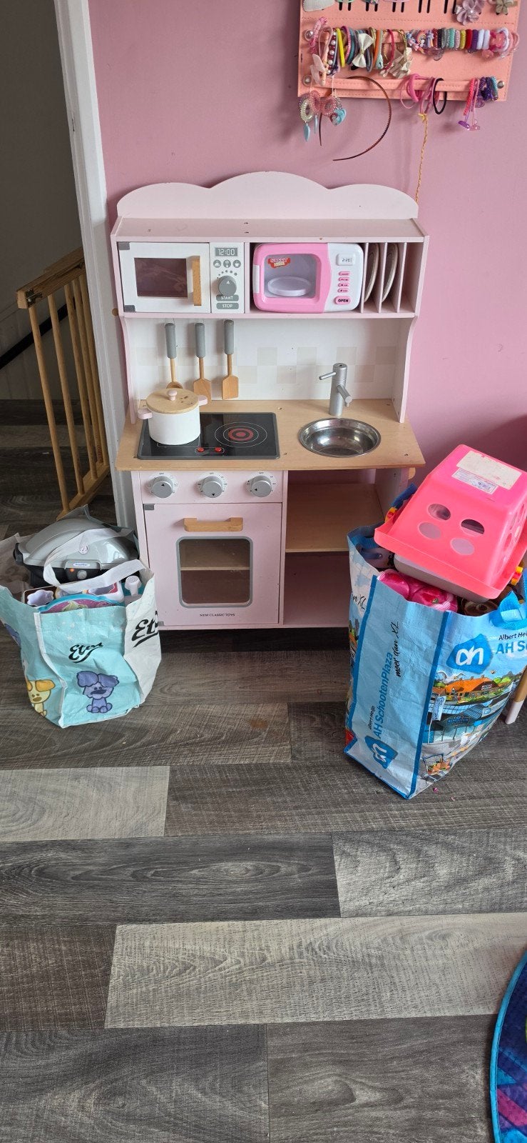 Speelkeuken met keukenspullen:, Ophalen, Gebruikt, Hout, Speelkeuken-accessoire