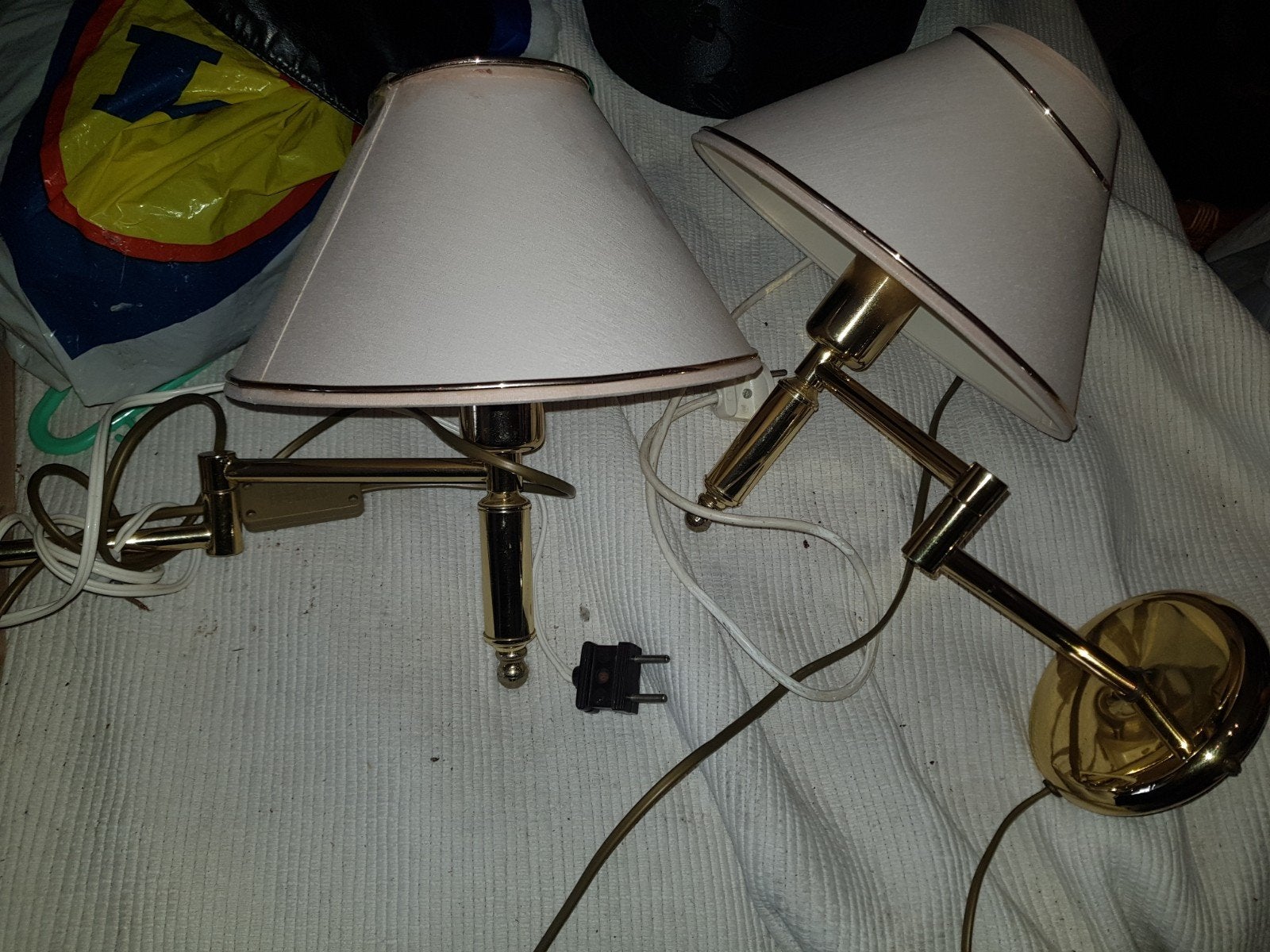 Set van 2 gouden wandlampen met stoffen kappen, Huis en Inrichting, Ophalen of Verzenden, Gebruikt, Stof, Klassiek, Verstelbaar