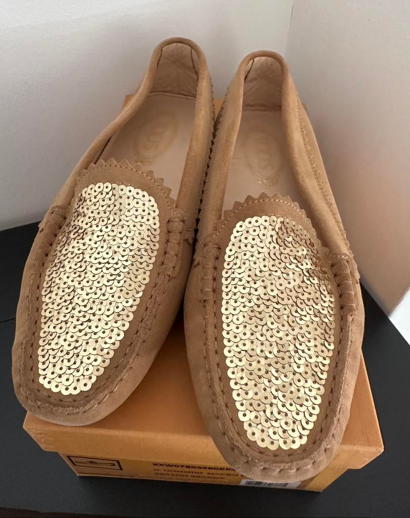 Mooie Tods / Tod’s met loafers mast 41,5, Verzenden, Zo goed als nieuw, Beige, Espadrilles of Moccasins