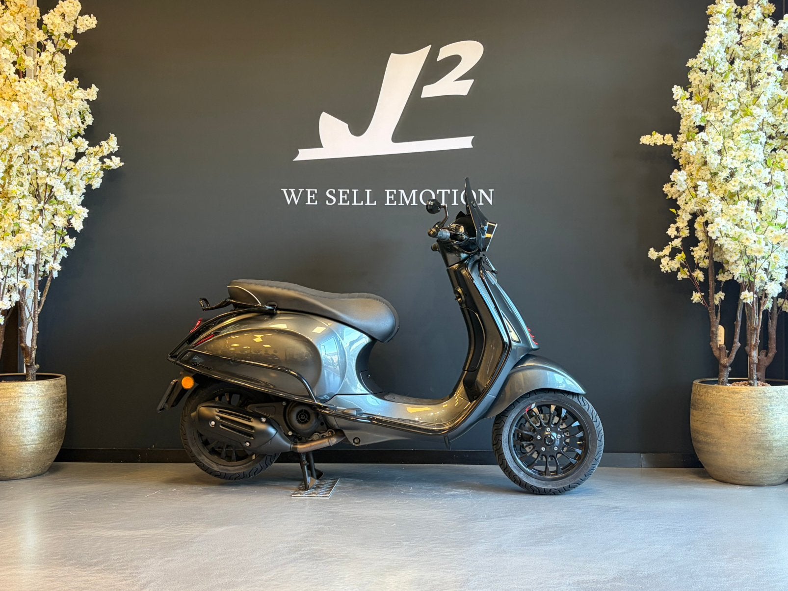 Vespa Sprint | Daytona Grau | Brom | 2022 | 6574 km | 1 eig, ., Maximaal 45 km/u, Ophalen of Verzenden, Zo goed als nieuw