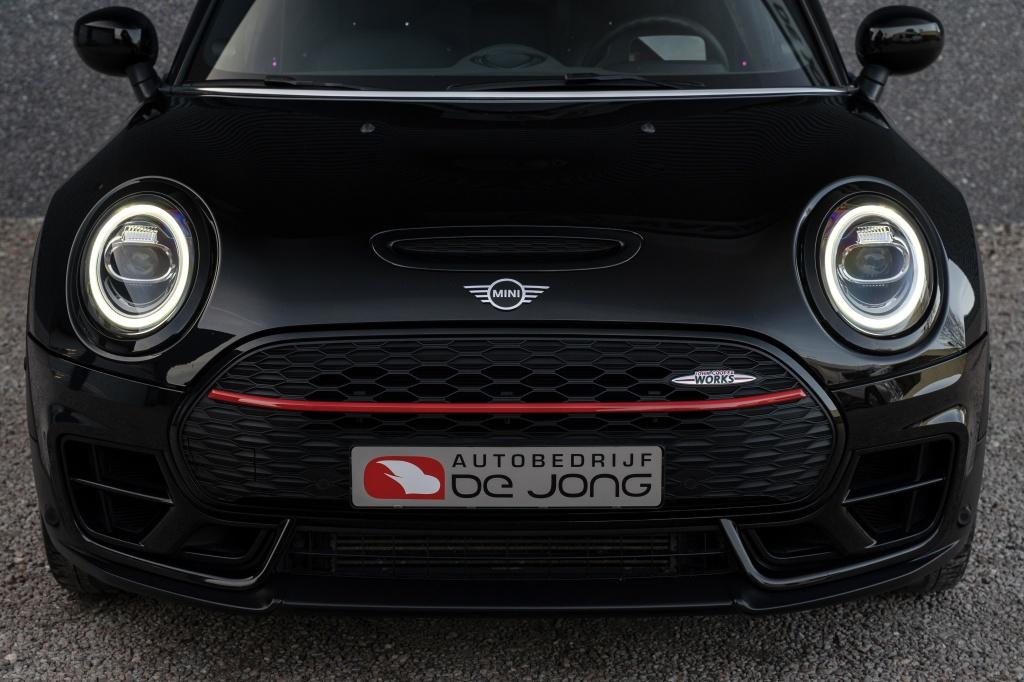 MINI Clubman JCW ALL4 306PK | NL Auto | full option | Pano |, 1525 kg, Gebruikt, 4 cilinders, Automatische klimaatregeling