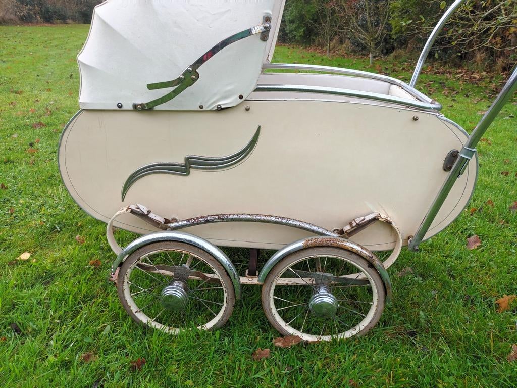 Aparte Vintage Kinderwagen  patria 1940, Ophalen, Gebruikt, Kinderwagen, Overige merken